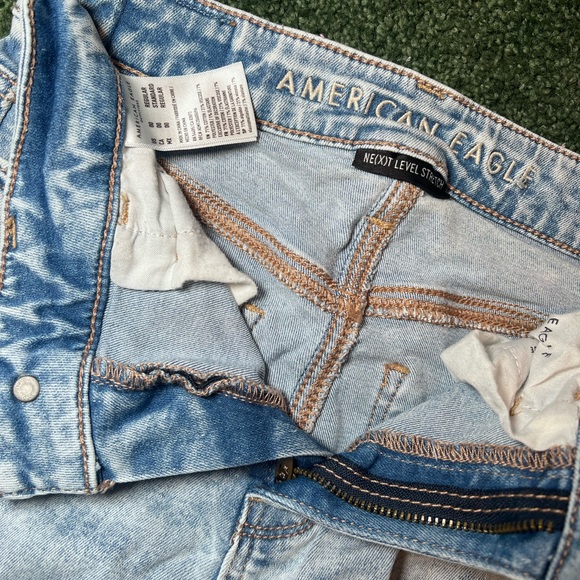 ✨ Size 00 AE Ripped Acid-Wash Jeans 🤍 - Picture 3 of 6